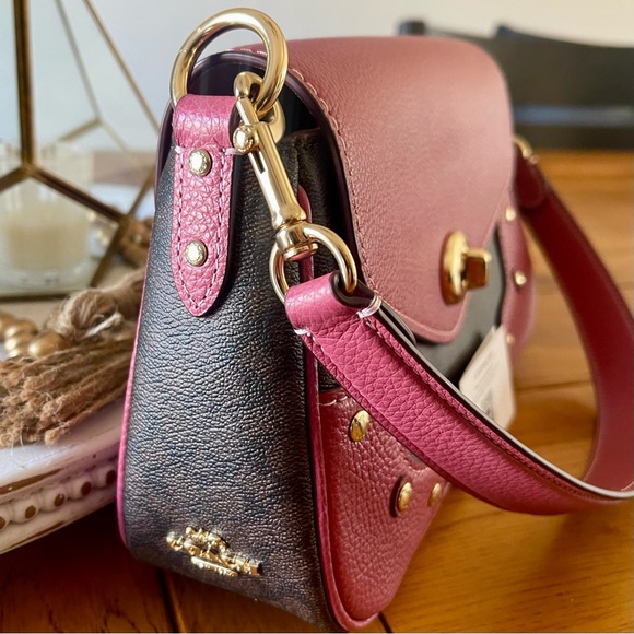 Like NEW COACH Millie Shoulder Bag Signature Leather Elegant Pink Dark Berry - Picture 4 of 16